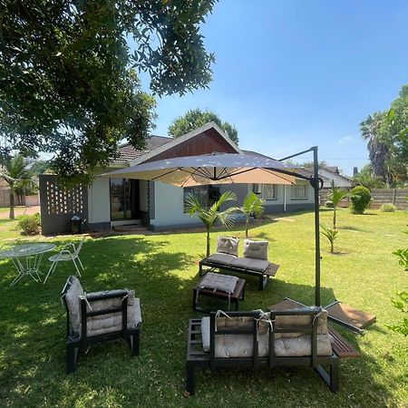 The Hawks Bed And Breakfast Harare Esterno foto