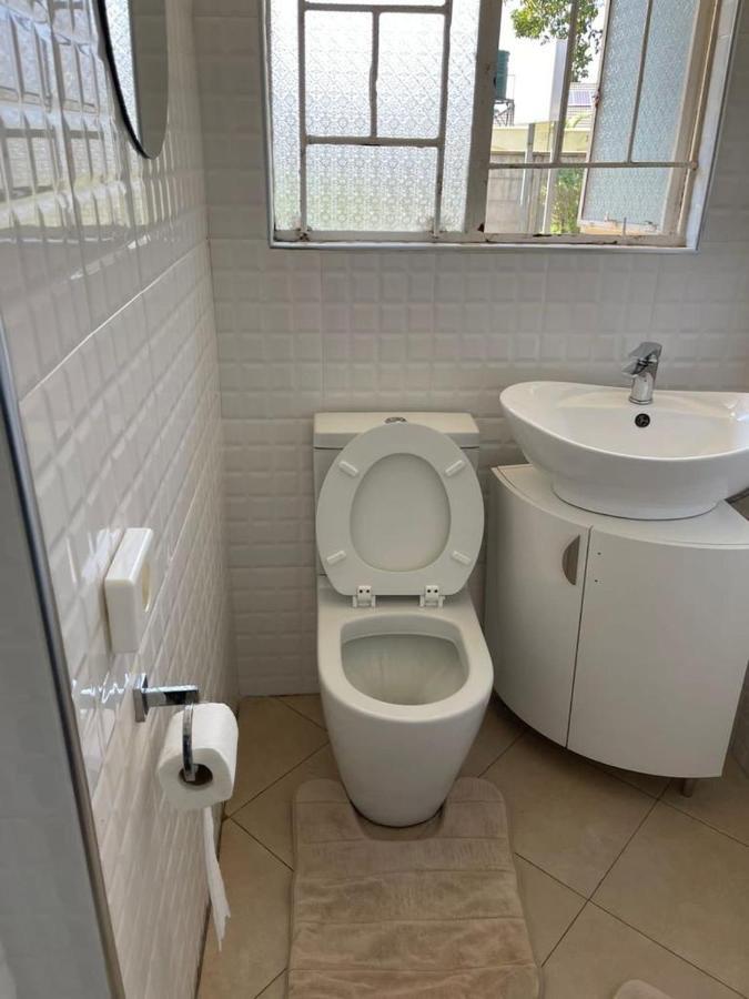 The Hawks Bed And Breakfast Harare Esterno foto